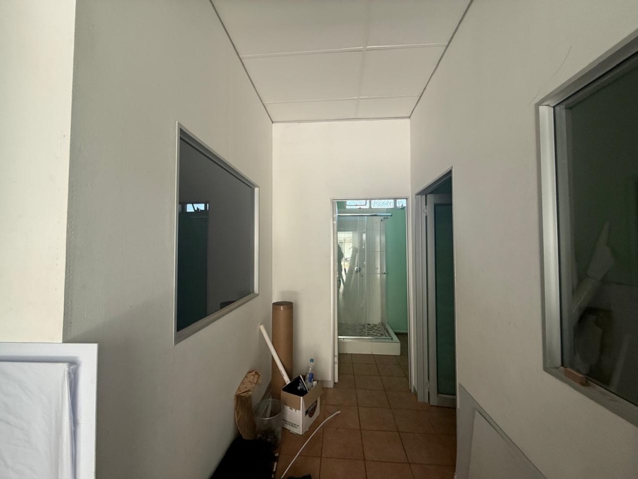 To Let Commercial Property for Rent in Bromhof Gauteng