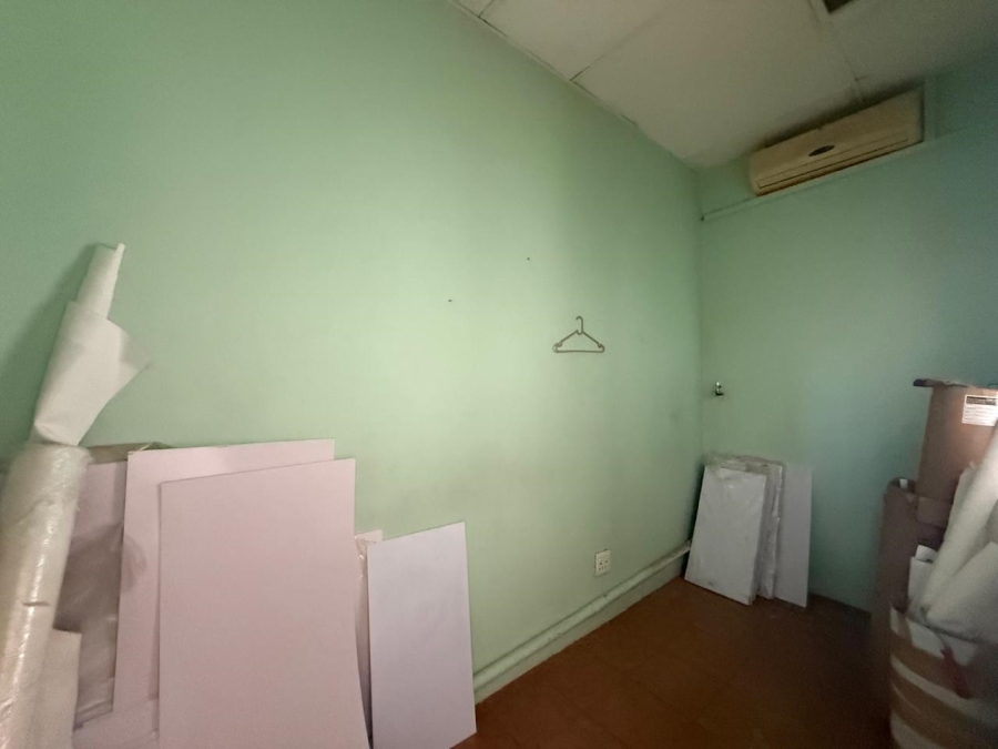 To Let Commercial Property for Rent in Bromhof Gauteng