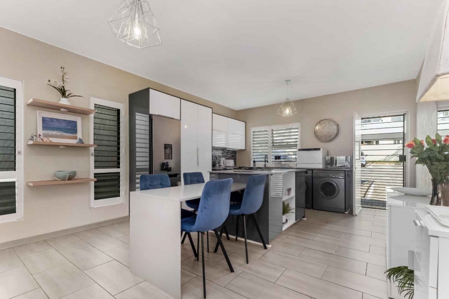 2 Bedroom Property for Sale in Lonehill Gauteng