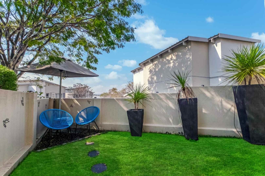 2 Bedroom Property for Sale in Lonehill Gauteng