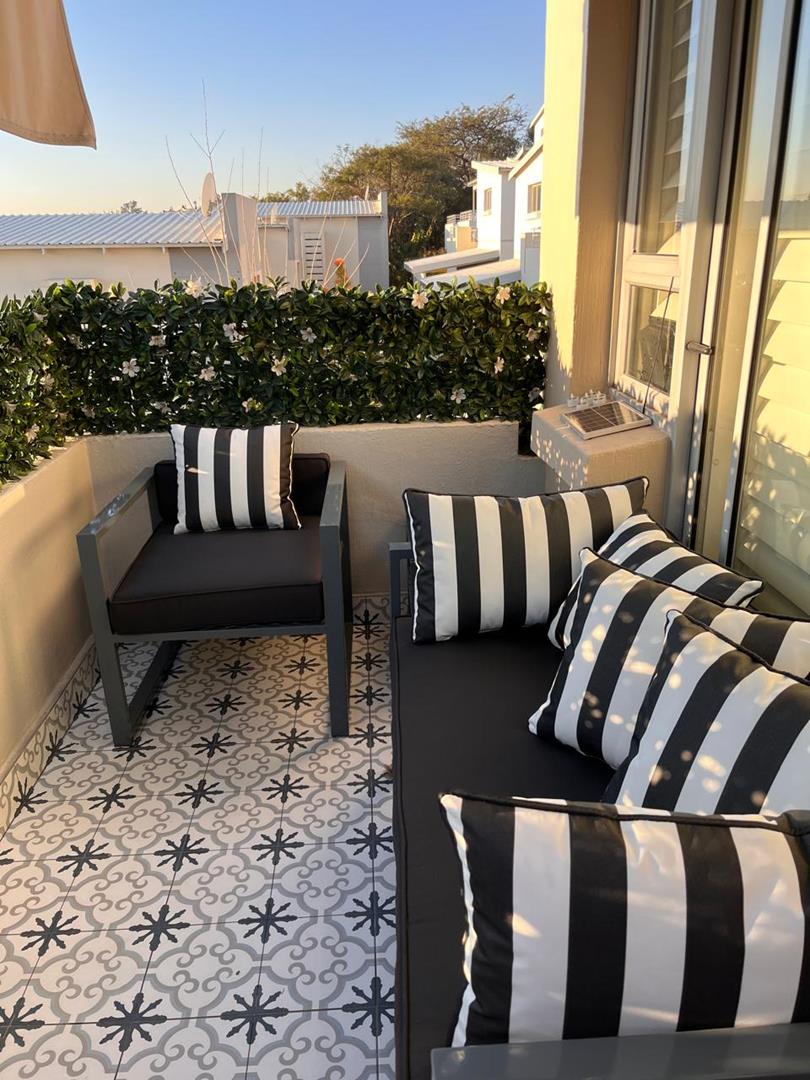 2 Bedroom Property for Sale in Lonehill Gauteng
