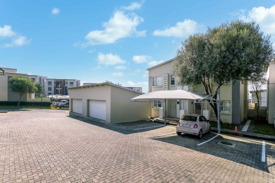 2 Bedroom Property for Sale in Lonehill Gauteng