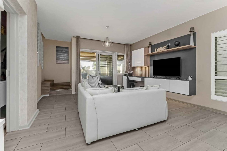 2 Bedroom Property for Sale in Lonehill Gauteng