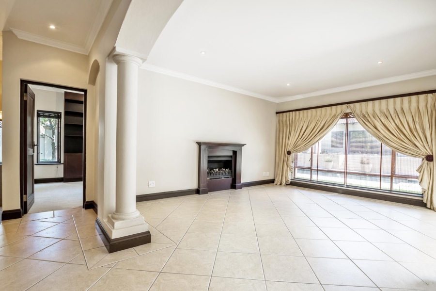 To Let 4 Bedroom Property for Rent in Dainfern Valley Gauteng