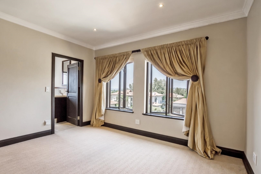 To Let 4 Bedroom Property for Rent in Dainfern Valley Gauteng