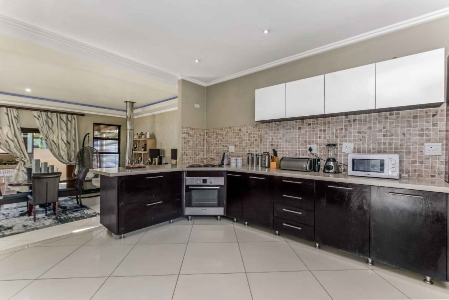 3 Bedroom Property for Sale in Beverley Gauteng