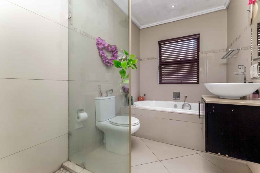 3 Bedroom Property for Sale in Beverley Gauteng