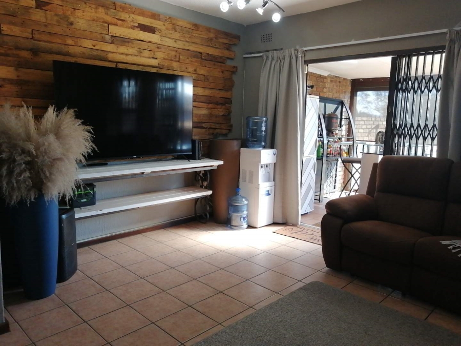 2 Bedroom Property for Sale in Freeway Park Gauteng