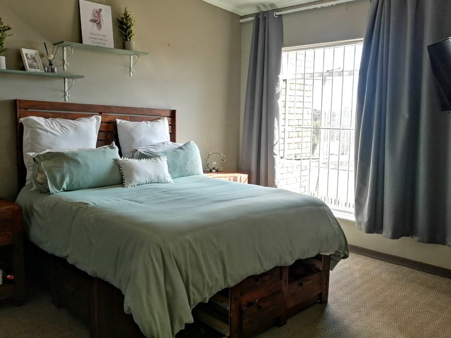 2 Bedroom Property for Sale in Freeway Park Gauteng
