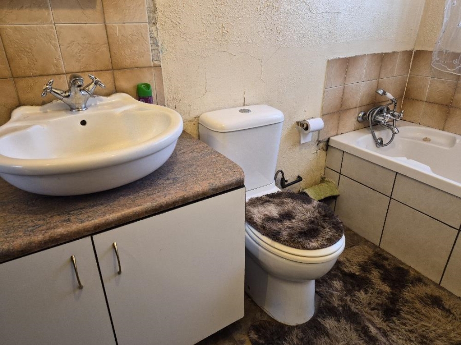 3 Bedroom Property for Sale in Delmore Park Gauteng