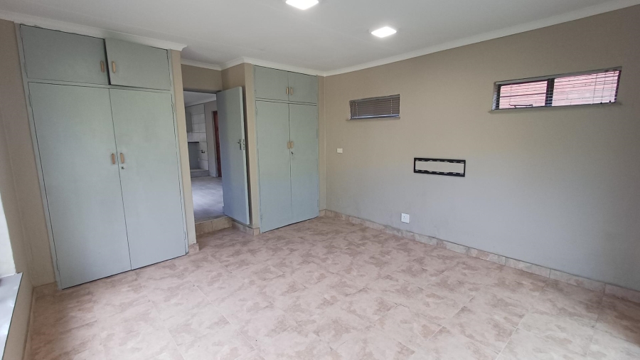 To Let 1 Bedroom Property for Rent in Victory Park Gauteng