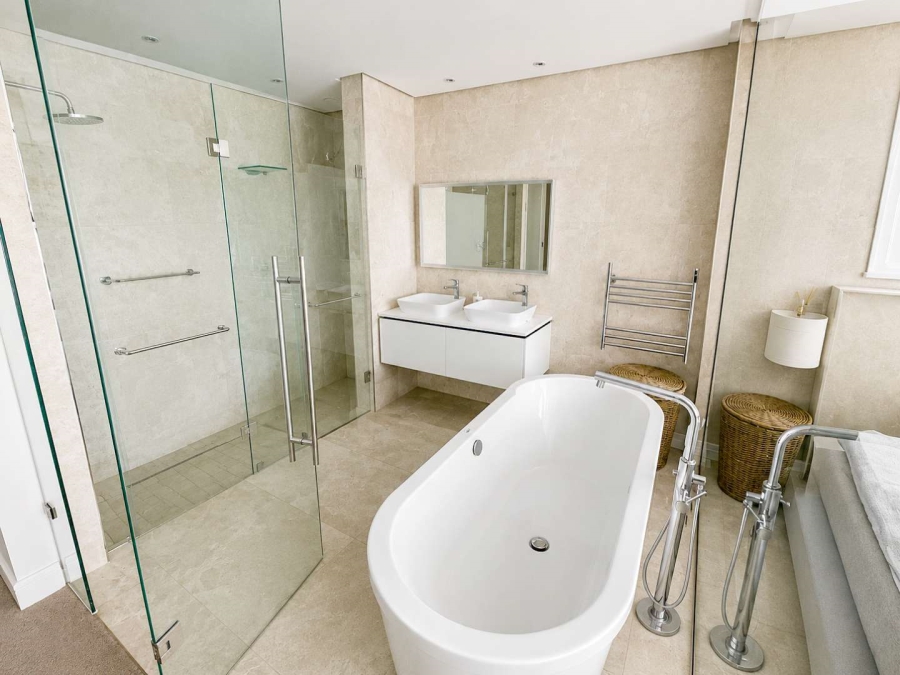 To Let 3 Bedroom Property for Rent in Sandown Gauteng