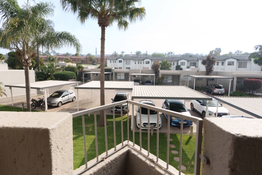 2 Bedroom Property for Sale in Weltevreden Park Gauteng