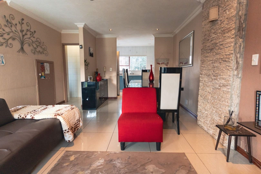 2 Bedroom Property for Sale in Weltevreden Park Gauteng