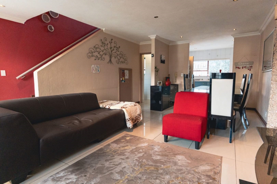 2 Bedroom Property for Sale in Weltevreden Park Gauteng