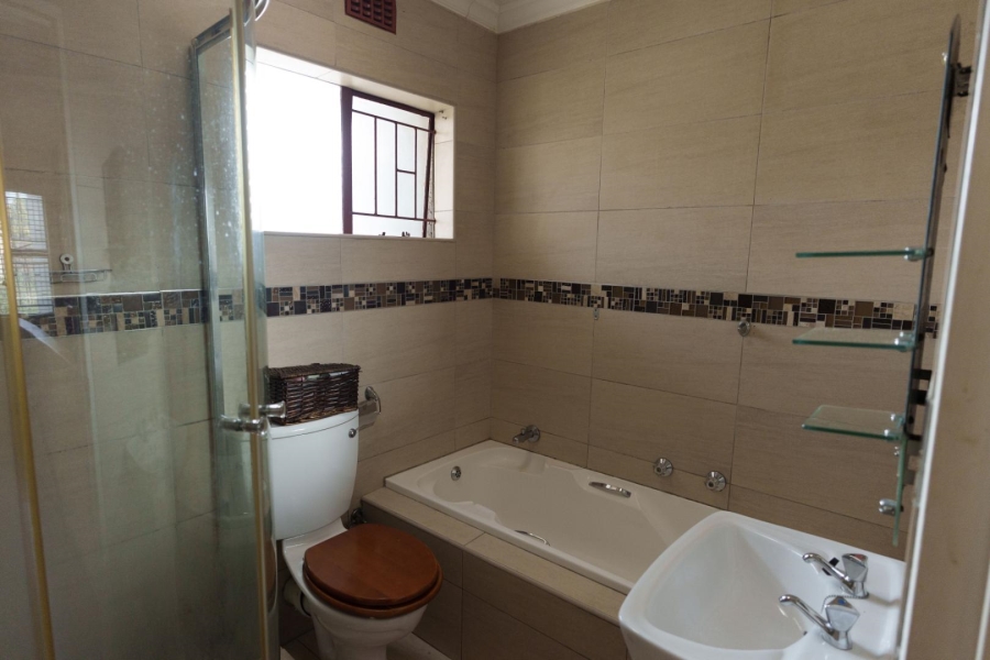 2 Bedroom Property for Sale in Weltevreden Park Gauteng