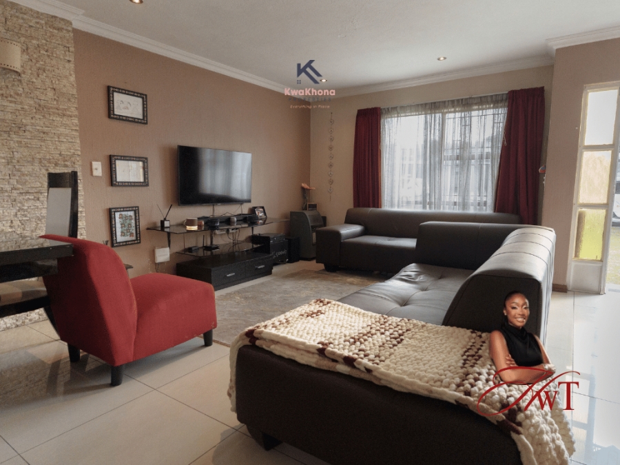 2 Bedroom Property for Sale in Weltevreden Park Gauteng