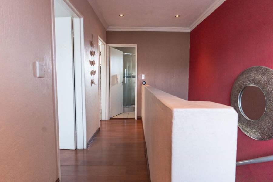 2 Bedroom Property for Sale in Weltevreden Park Gauteng