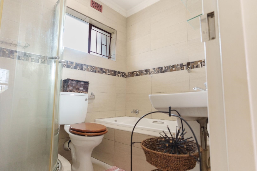 2 Bedroom Property for Sale in Weltevreden Park Gauteng