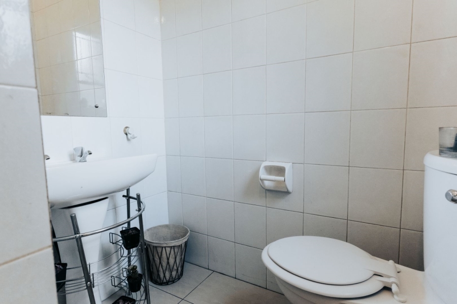 2 Bedroom Property for Sale in Weltevreden Park Gauteng