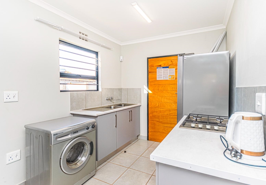 2 Bedroom Property for Sale in Protea Glen Gauteng