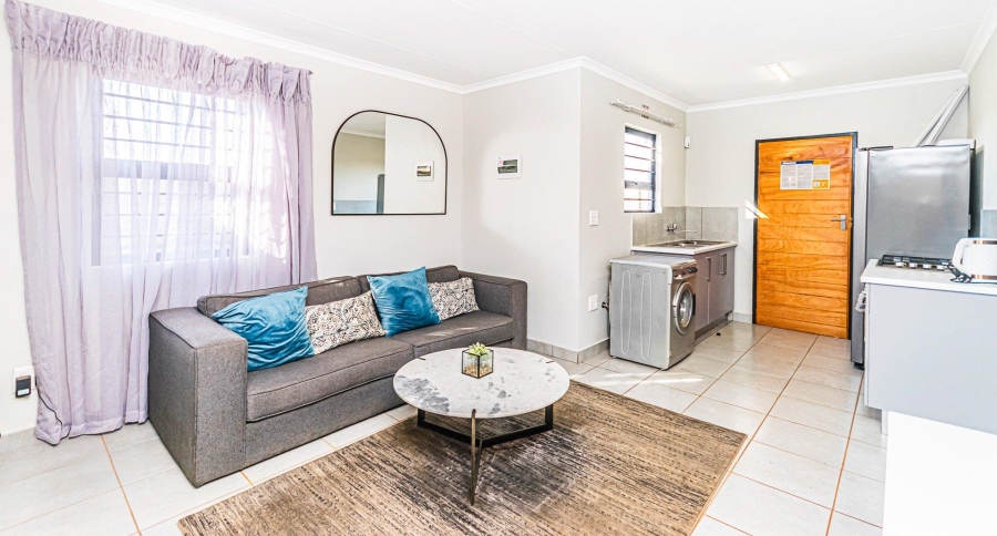 2 Bedroom Property for Sale in Protea Glen Gauteng