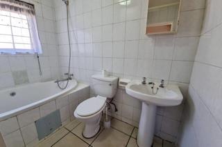 2 Bedroom Property for Sale in New Market Gauteng