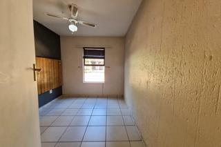 2 Bedroom Property for Sale in New Market Gauteng