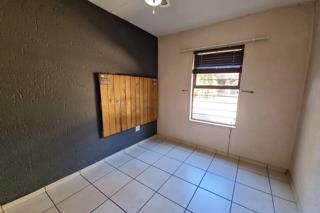 2 Bedroom Property for Sale in New Market Gauteng