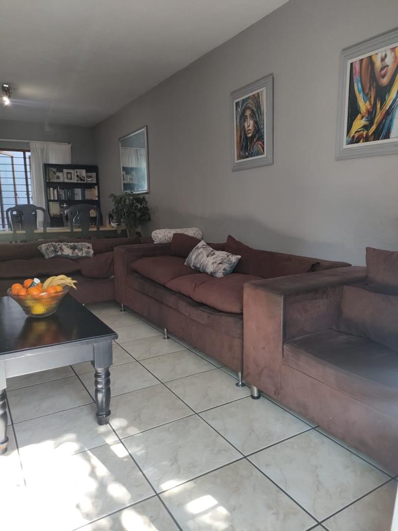 4 Bedroom Property for Sale in Northwold Gauteng