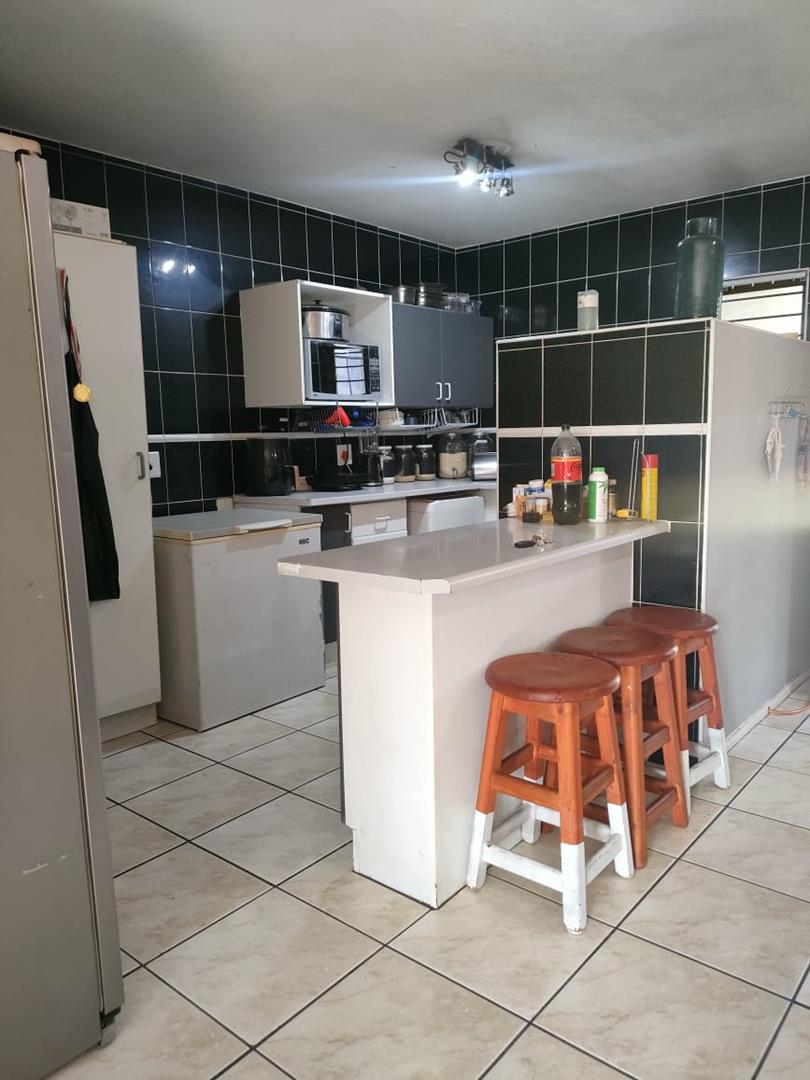 4 Bedroom Property for Sale in Northwold Gauteng