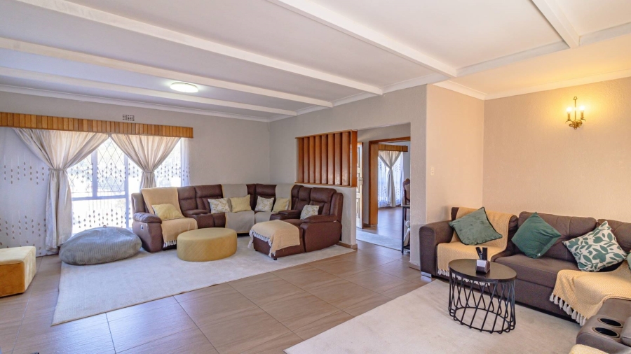 3 Bedroom Property for Sale in Meredale Gauteng