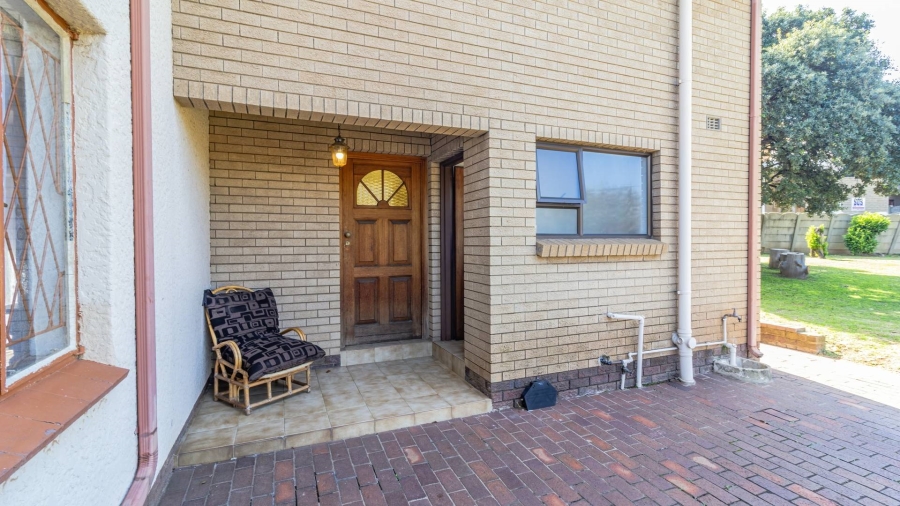 3 Bedroom Property for Sale in Meredale Gauteng