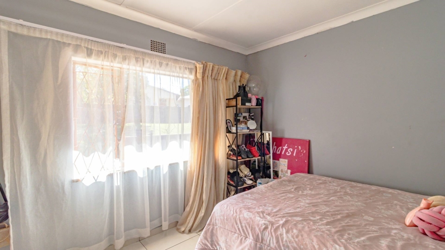 3 Bedroom Property for Sale in Meredale Gauteng