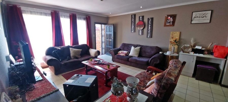 2 Bedroom Property for Sale in Mayberry Park Gauteng