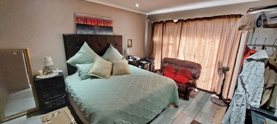 2 Bedroom Property for Sale in Mayberry Park Gauteng