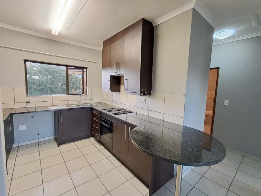 2 Bedroom Property for Sale in South Crest Gauteng