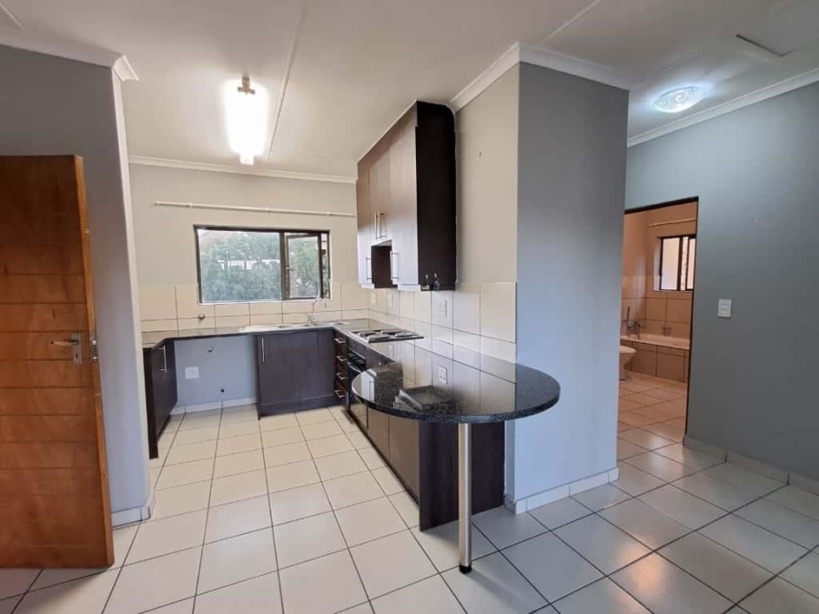 2 Bedroom Property for Sale in South Crest Gauteng
