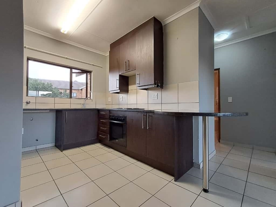 2 Bedroom Property for Sale in South Crest Gauteng