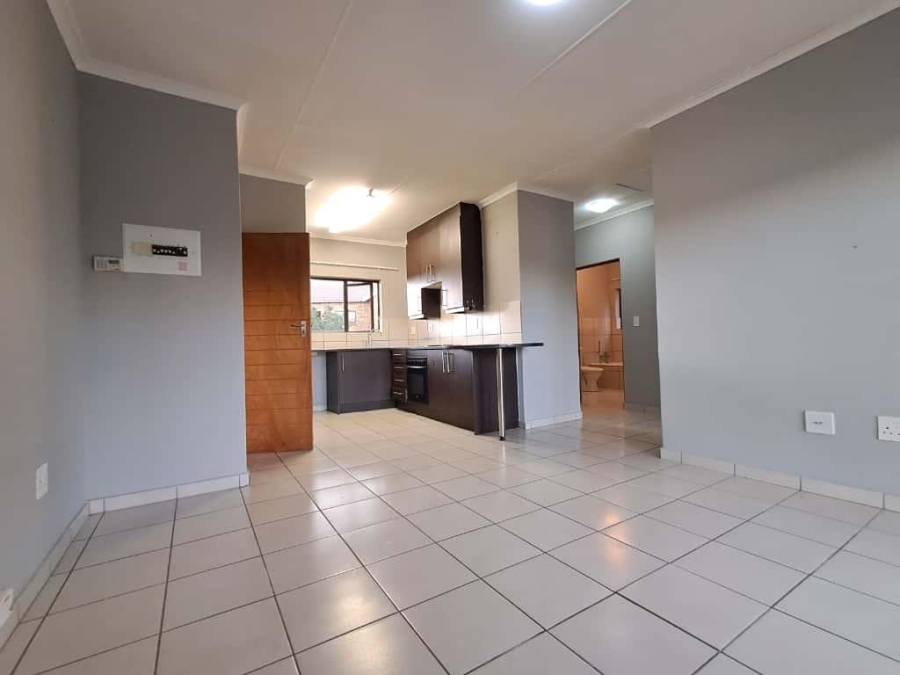 2 Bedroom Property for Sale in South Crest Gauteng