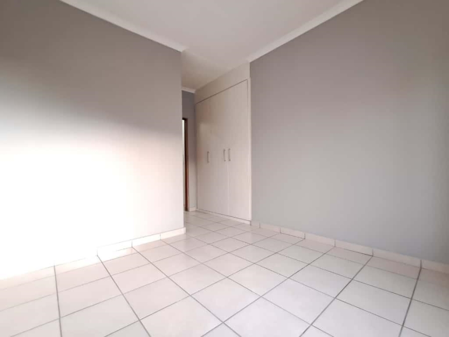 2 Bedroom Property for Sale in South Crest Gauteng