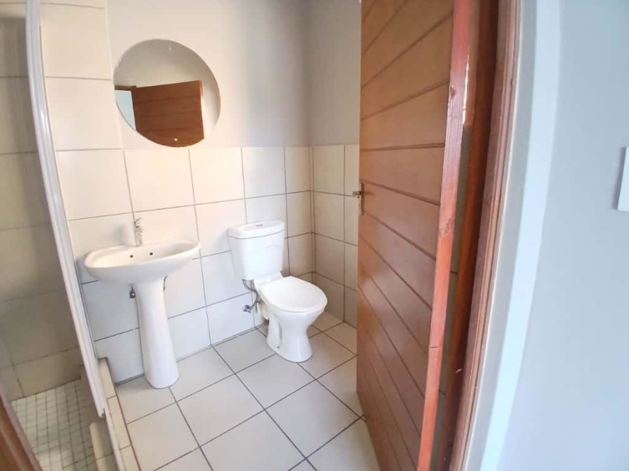 2 Bedroom Property for Sale in South Crest Gauteng