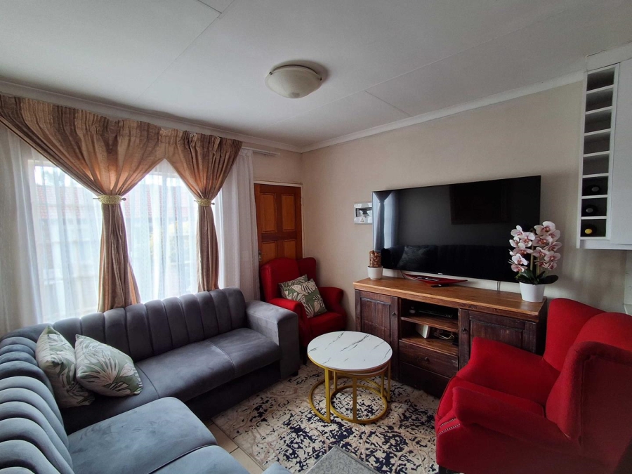 3 Bedroom Property for Sale in The Orchards Gauteng