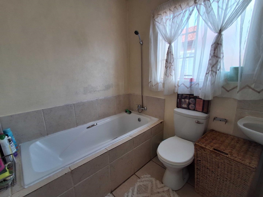 3 Bedroom Property for Sale in The Orchards Gauteng