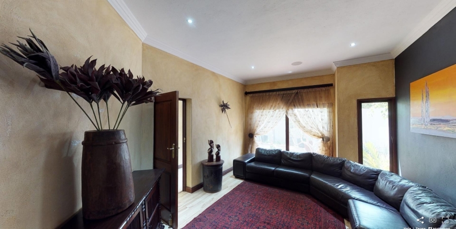 7 Bedroom Property for Sale in Silver Lakes Gauteng