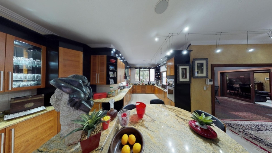 7 Bedroom Property for Sale in Silver Lakes Gauteng