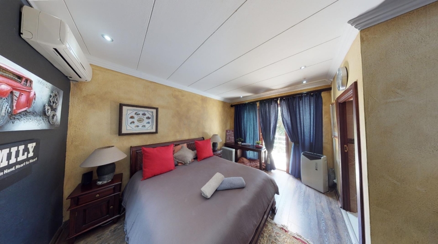 7 Bedroom Property for Sale in Silver Lakes Gauteng