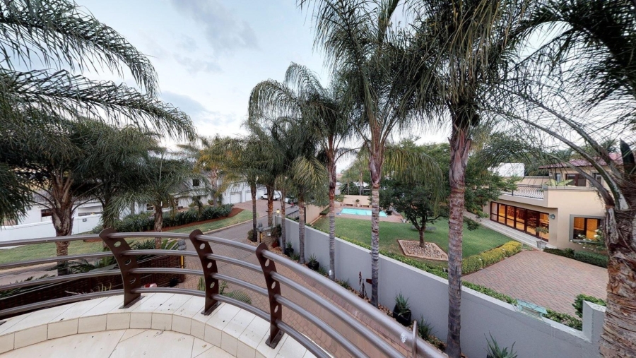 7 Bedroom Property for Sale in Silver Lakes Gauteng