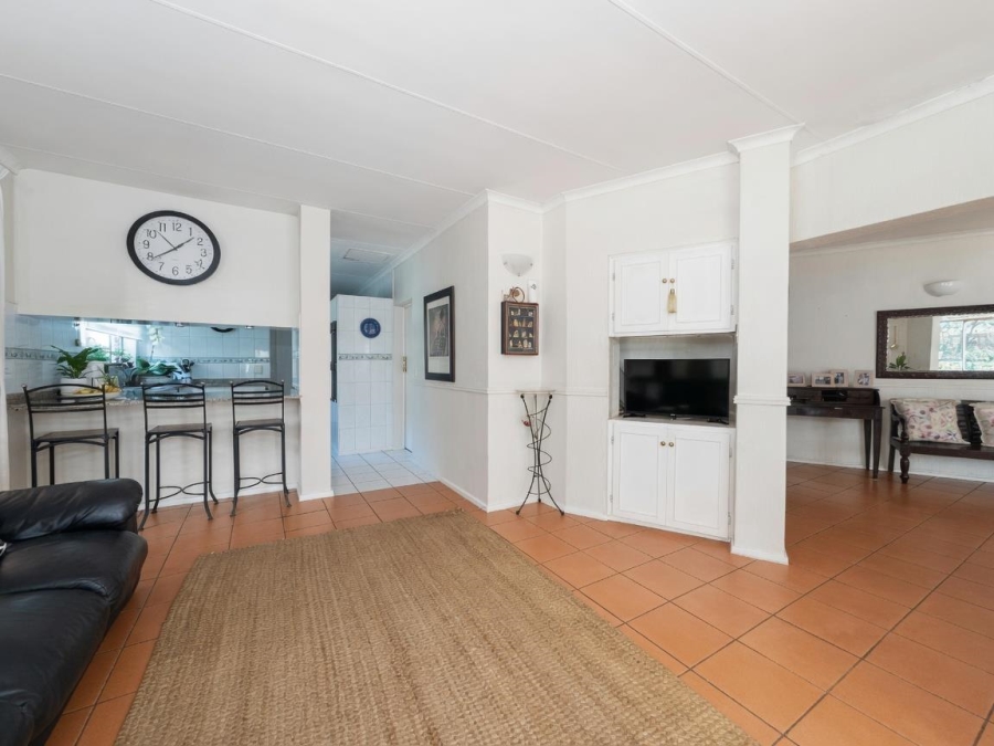 5 Bedroom Property for Sale in Morningside Manor Gauteng