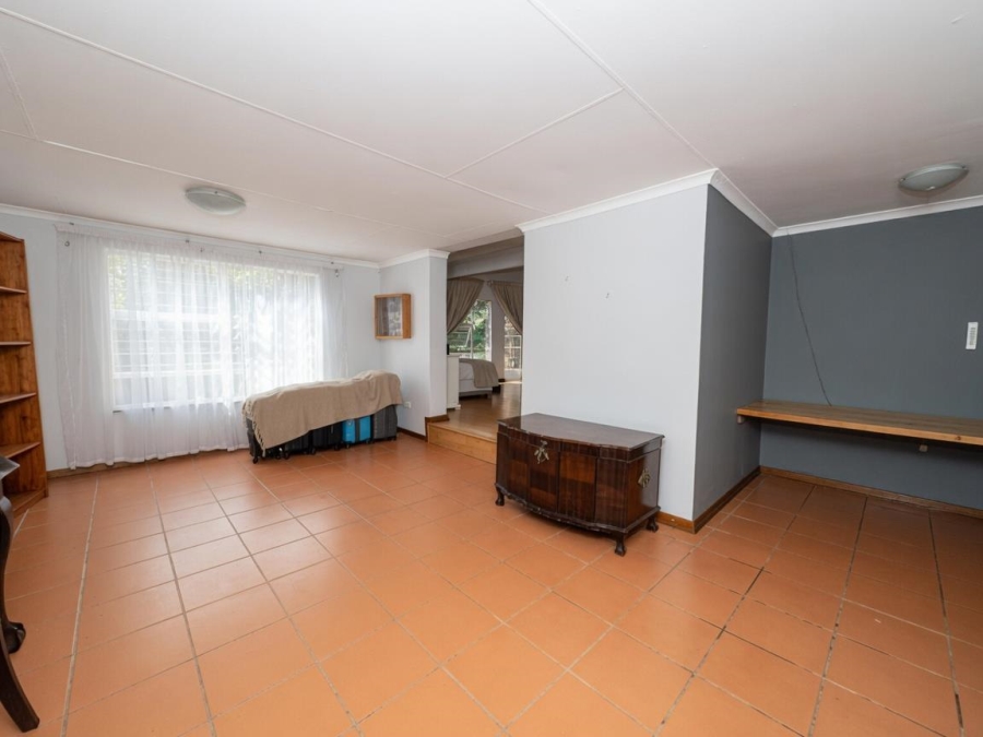 5 Bedroom Property for Sale in Morningside Manor Gauteng